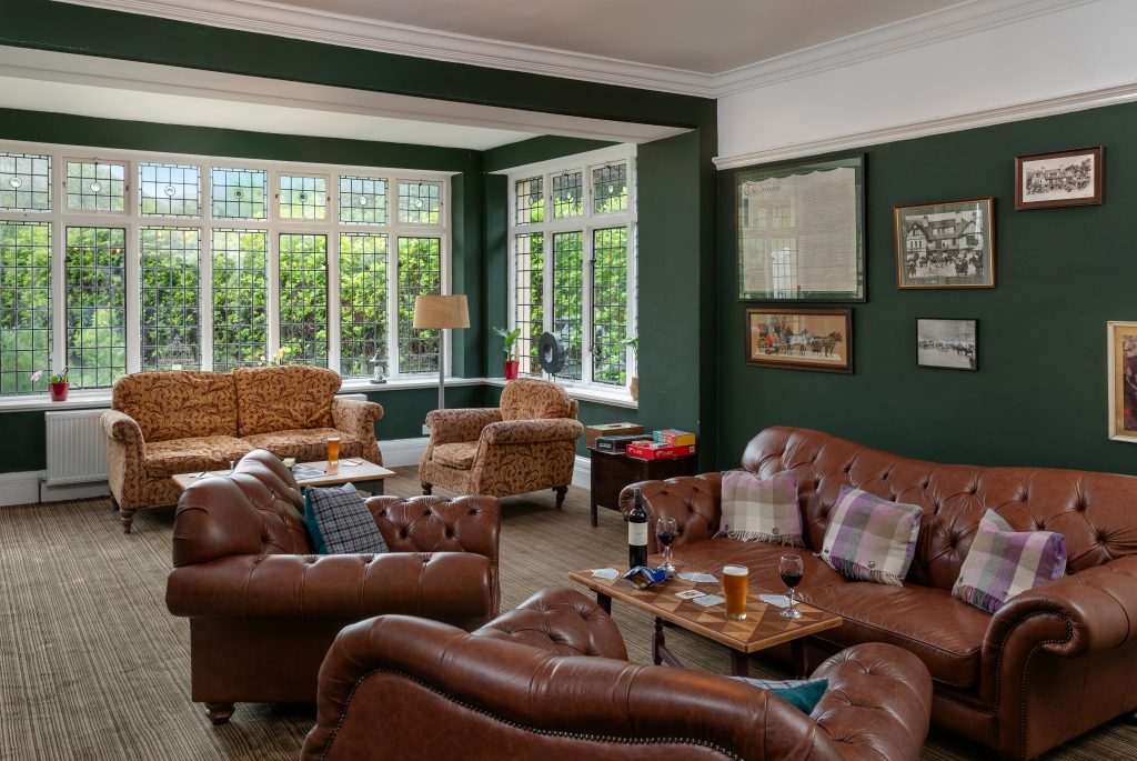 PH20250611_Headen Valley - Hunters Inn - downstairs 19