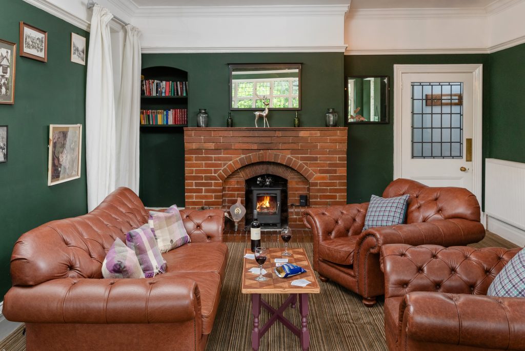 PH20250611_Headen Valley - Hunters Inn - downstairs 22